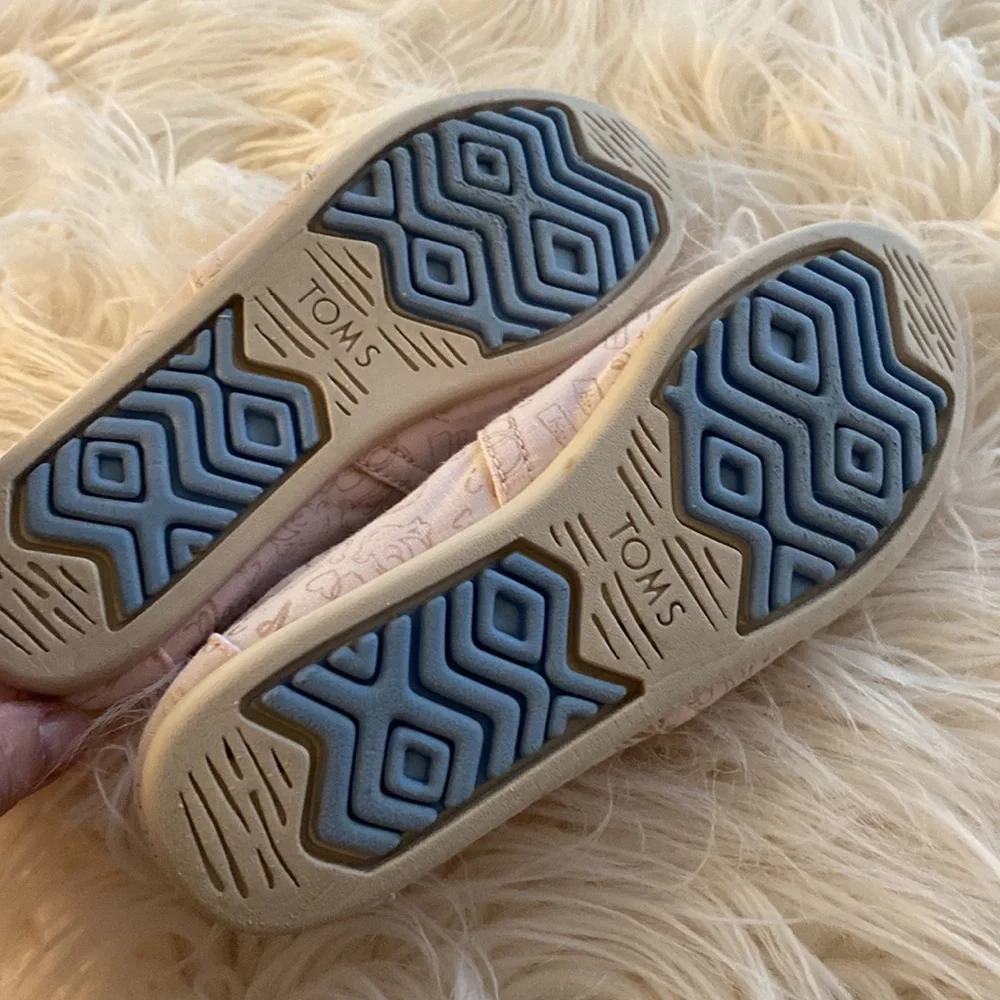TOMS canvas espadrille